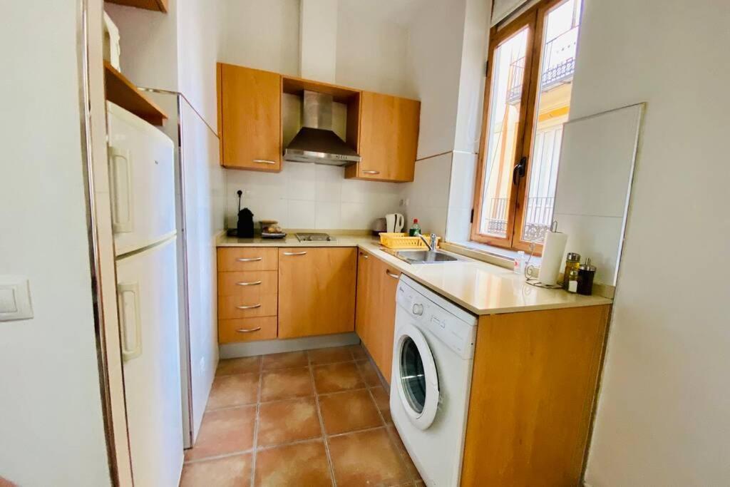 Acogedor Loft En Centro Historico Apartman Valencia Kültér fotó